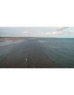 ویدیو استوک ساحل اقیانوس |پرواز پهپاد بر فراز کوین‌ویل فرانسه - Image 4