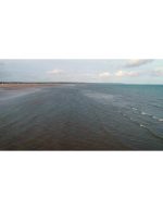 ویدیو استوک ساحل اقیانوس |پرواز پهپاد بر فراز کوین‌ویل فرانسه - Image 2