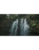 پرواز هوایی به‌سوی آبشار باشکوه | فوتیج طبیعت - Image 2