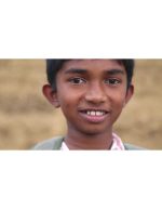 پرتره یک کودک روستایی آسیایی | منظره گرمسیری - Image 4