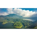 ویدیو استوک طبیعت دریاچه‌های بایان و تامبلینگان