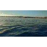 ویدیو استوک قایق‌سواری در آب‌های فیروزه‌ای