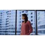 ویدیو استوک چهره تفکر یک زن در حال تمرکز