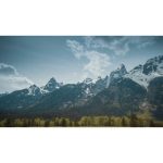 ویدیو استوک نمایی از کوه‌های تیتون در طبیعت